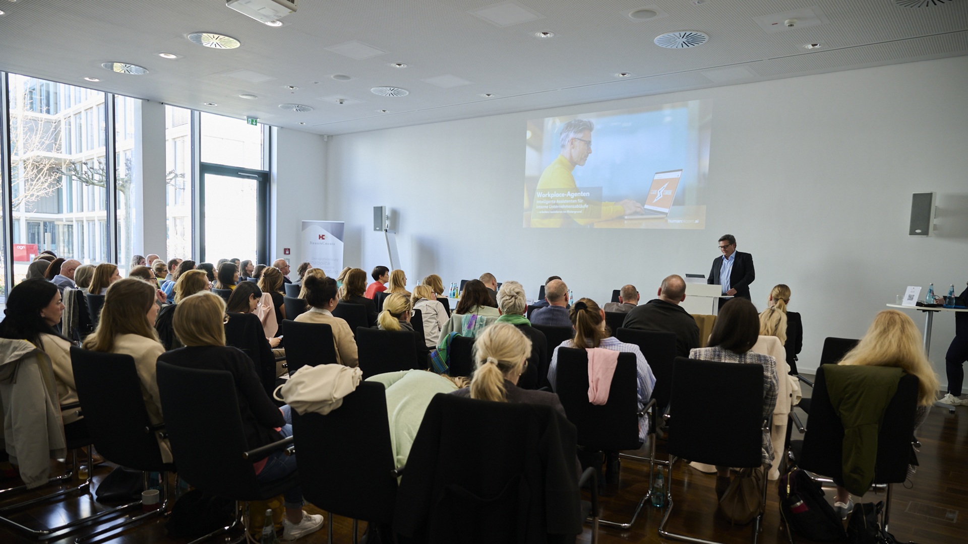 Vortrag zu KI in der Personalarbeit vor HR-Führungskräften in Wiesbaden
